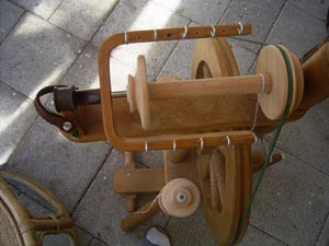 Delft-Spinnrad mit groem Einzugsloch